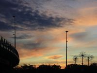 Autobahnlampe im Abendlicht